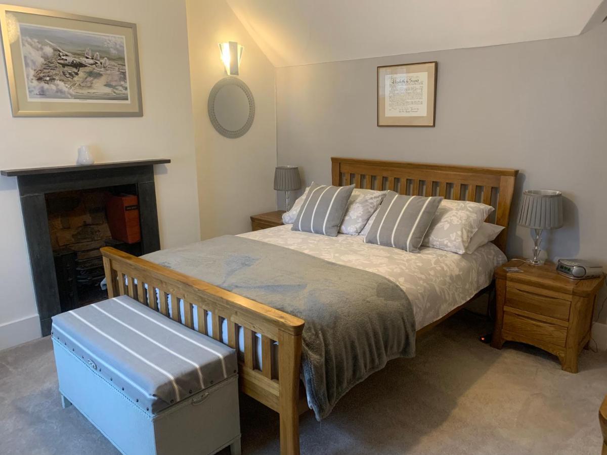 Sunshine Cottage Studley  Buitenkant foto